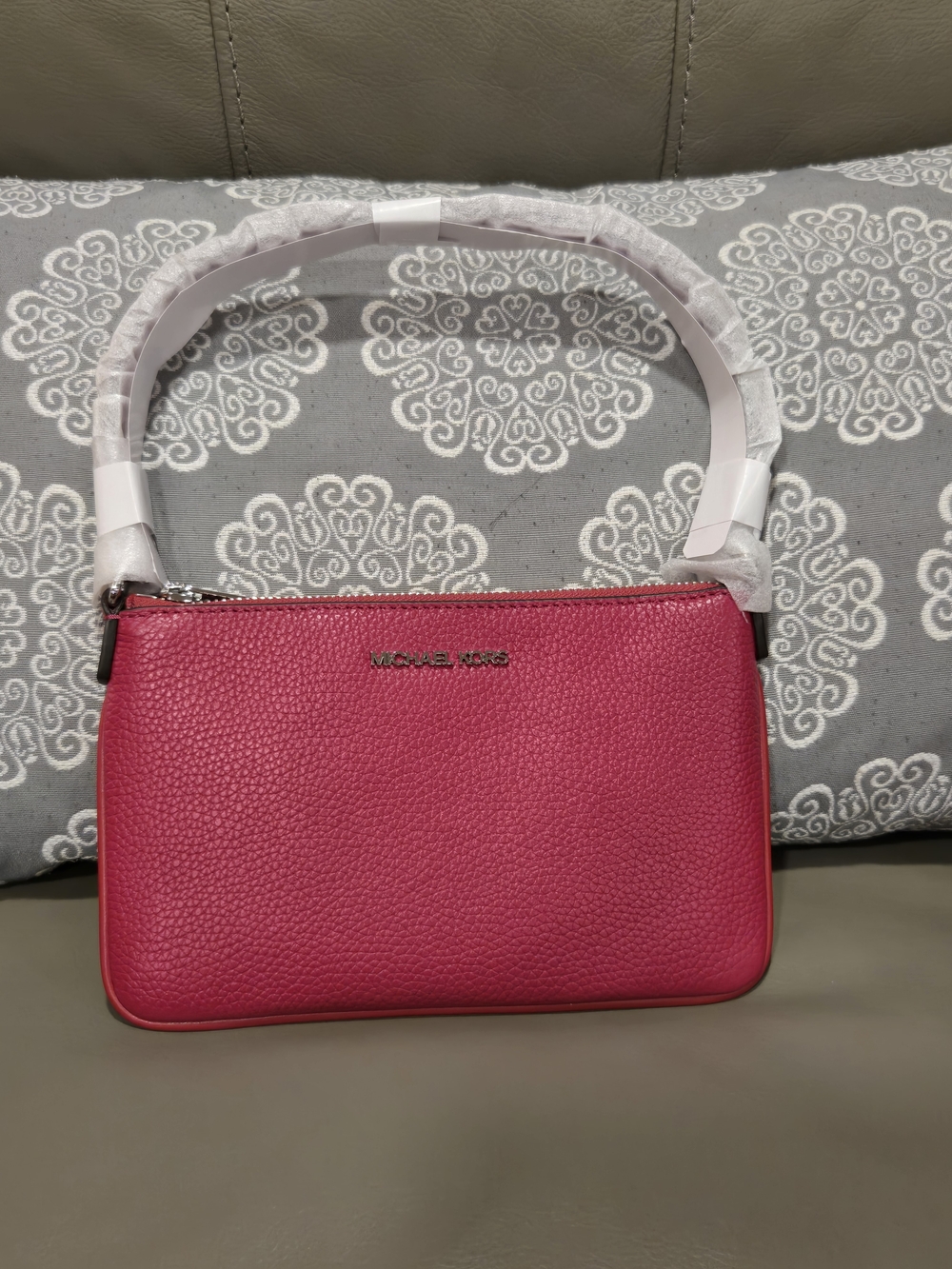 Michael Kors Pink Pebbled Leather Shoulder Bag - Picture 1 of 6